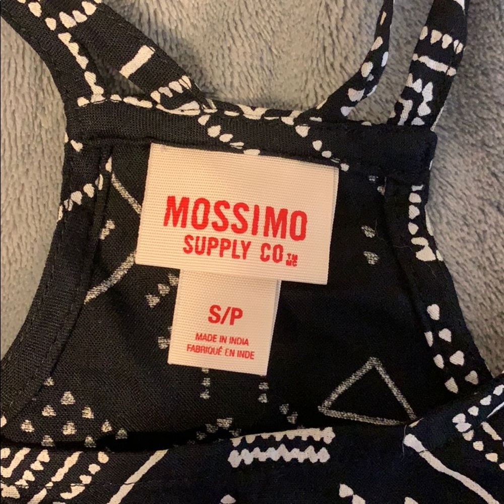 Cropped Flowy Tank Top - Picture 3 of 4